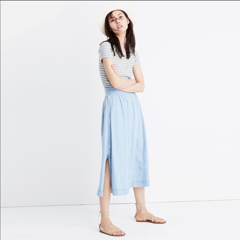 Madewell side-button skirt